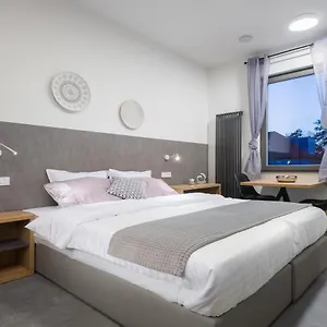 Apartmanhotel Emona ****